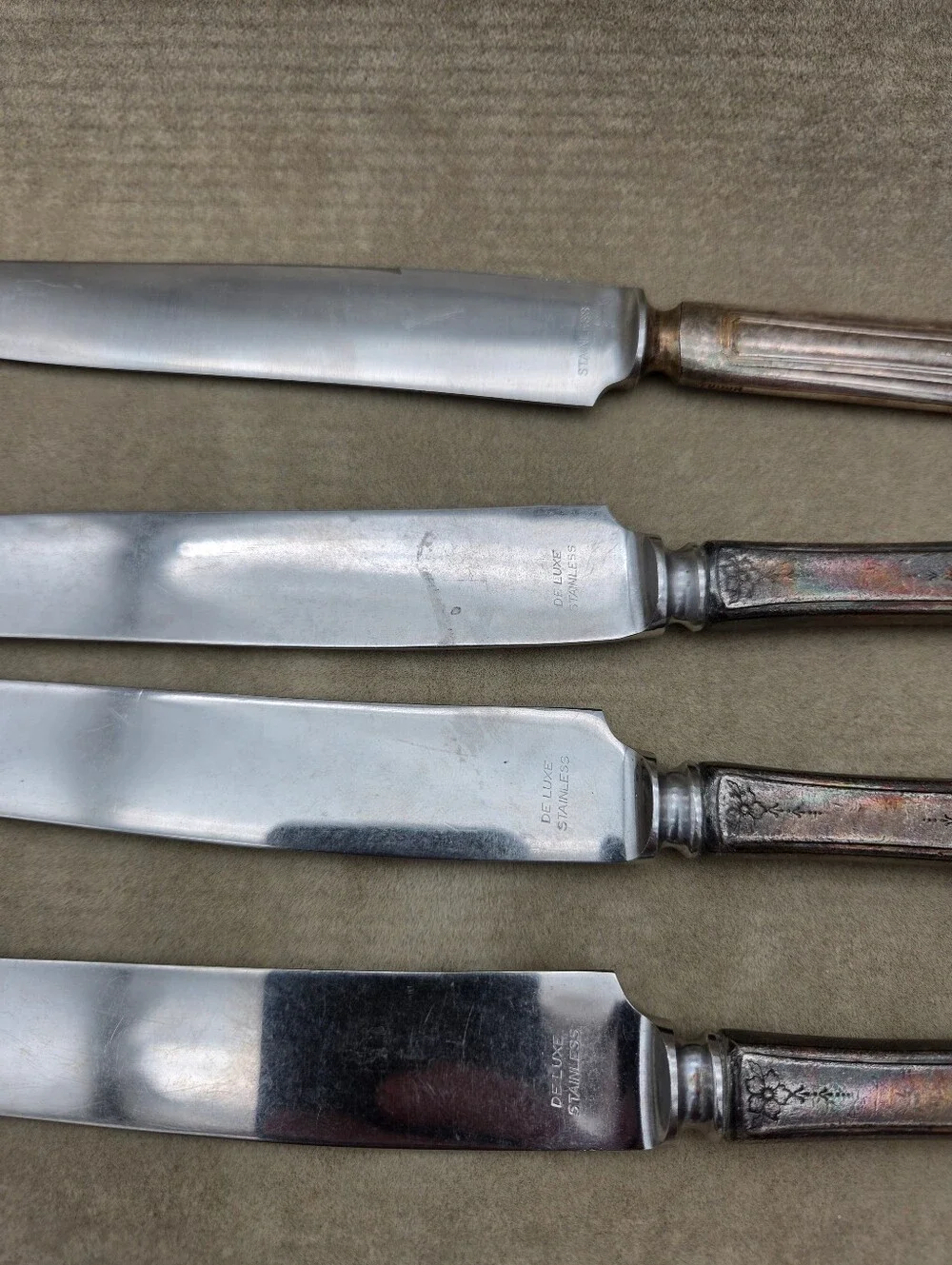 4 Vintage Dinner Knives Silver Plated Handles